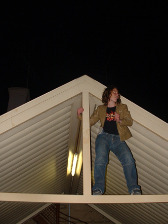 Zetty chimpin out in the roof of the pub
